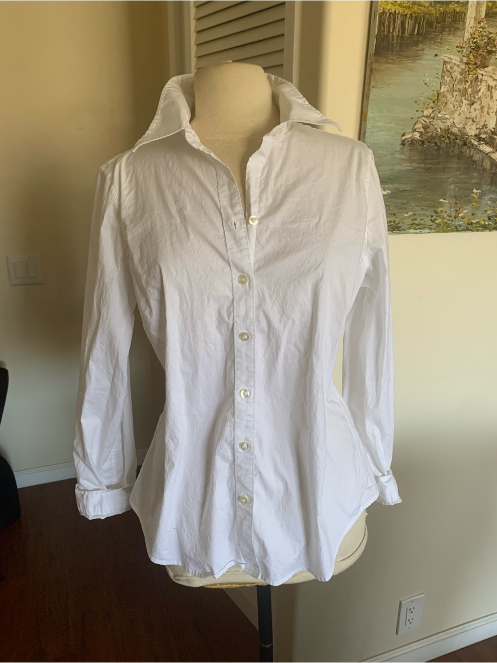 Izod White Women's Button-Down cotton Shirt